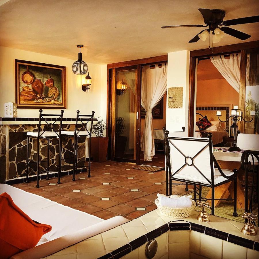 Casa Miura Hotel Boutique Ахихик Екстериор снимка