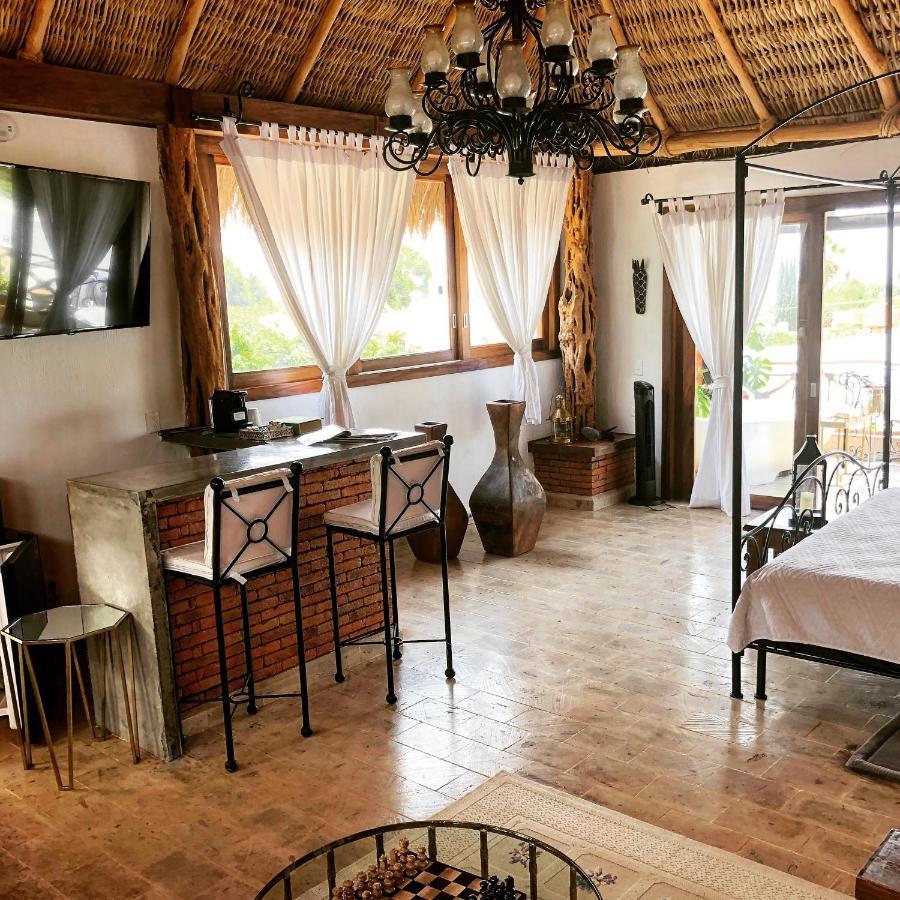 Casa Miura Hotel Boutique Ахихик Екстериор снимка