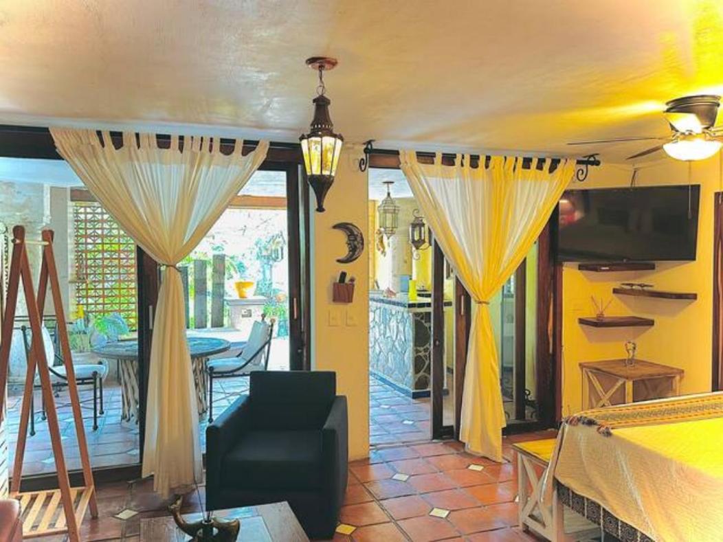 Casa Miura Hotel Boutique Ахихик Екстериор снимка